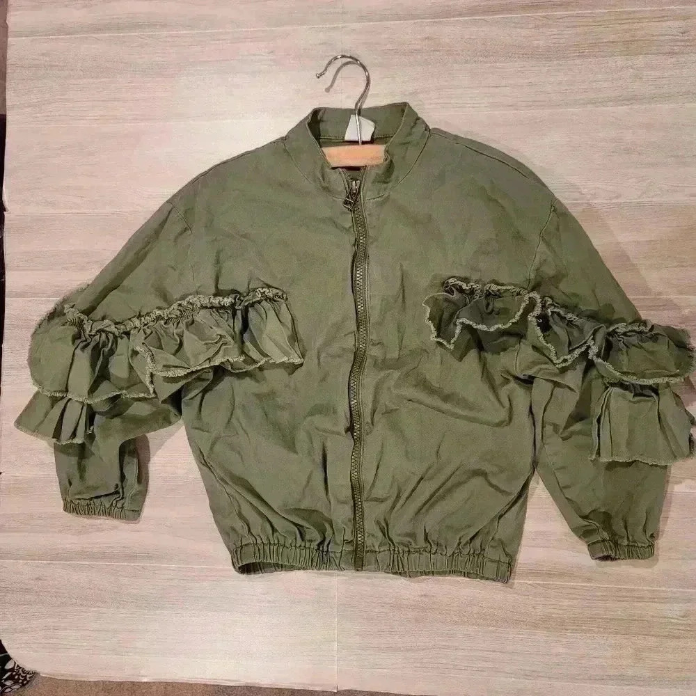 Nordstrom Stem Girls Jacket With Ruffle Sleeve  Size 6 Olive